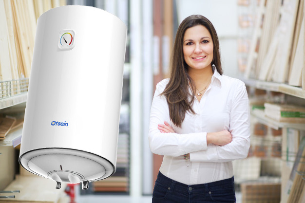 Técnico realizando mantenimiento preventivo de sistema de calefacción de agua