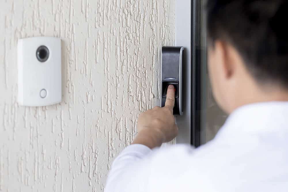 Mantenimiento de sistemas de control de accesos